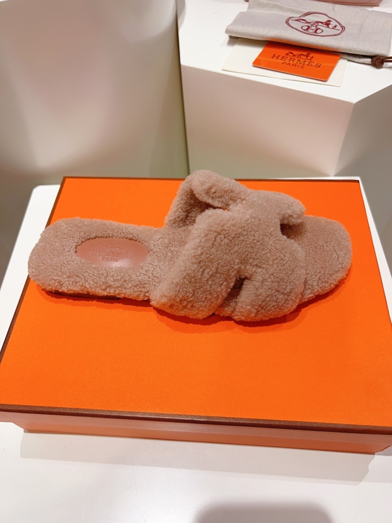 Hermes Slippers